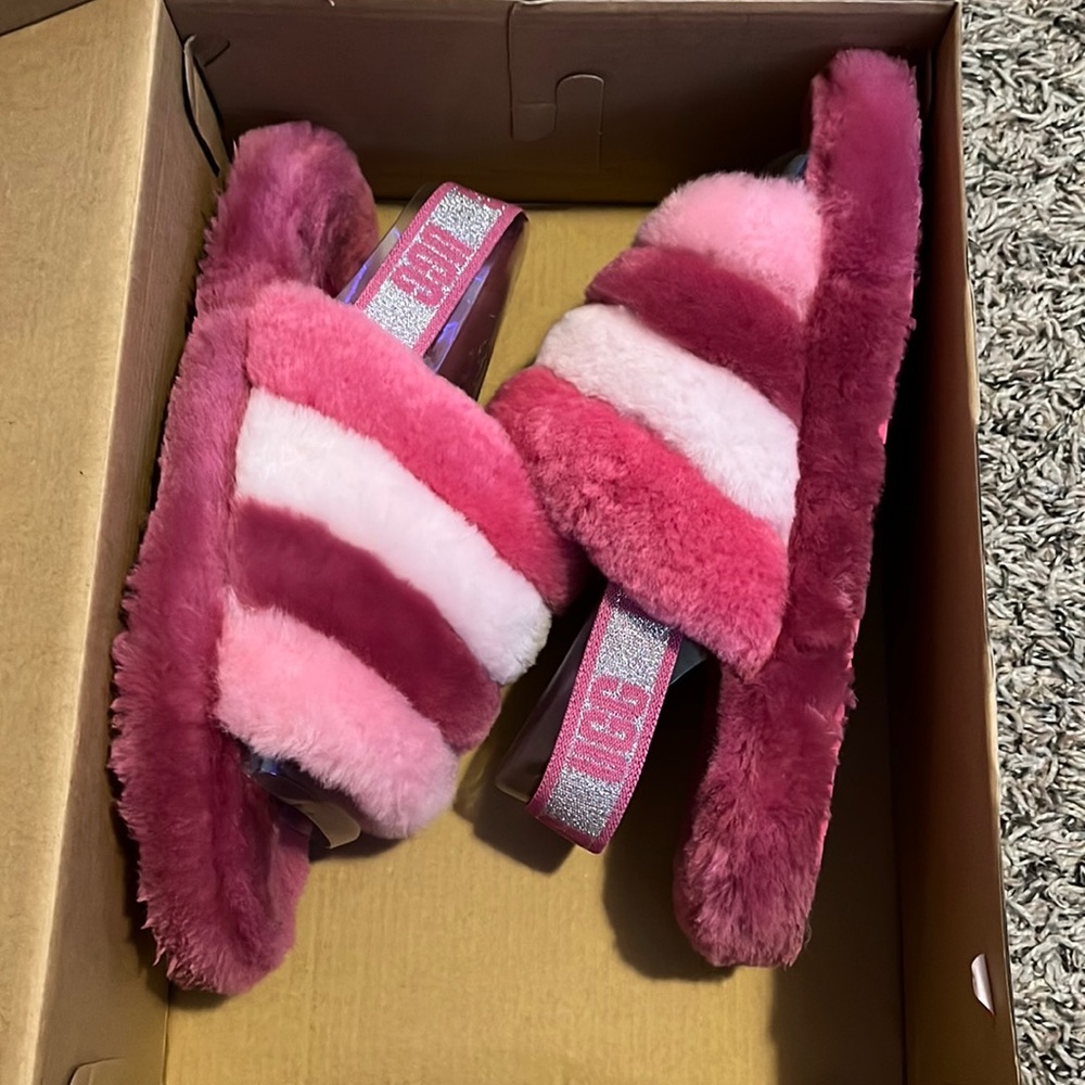 UGG